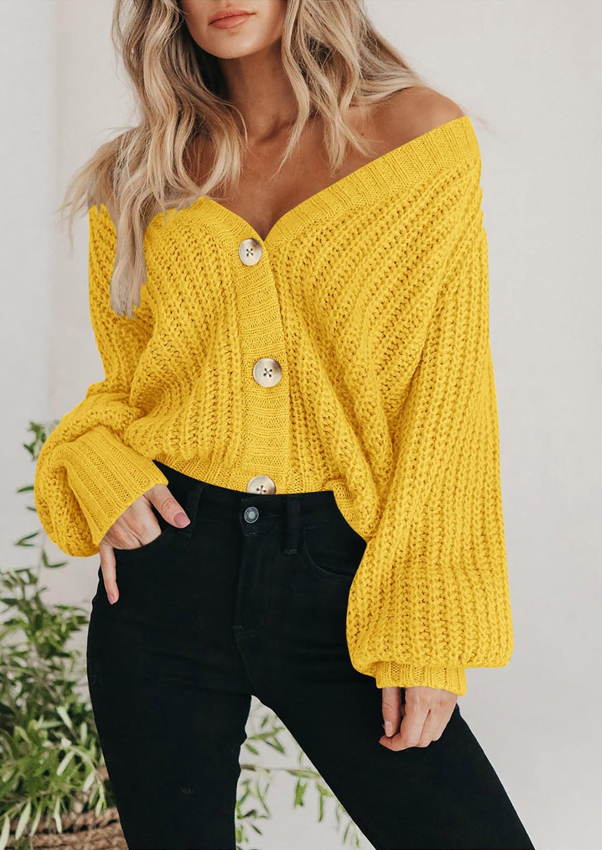 Pisania Women's Chunky Knit Open Front Sweater Long Sleeve Button Loose Short Cardigan Outerwear Coats